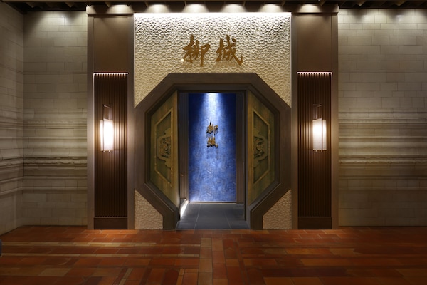 5 restaurantes; se sirve almuerzo y cena; cocina japonesa