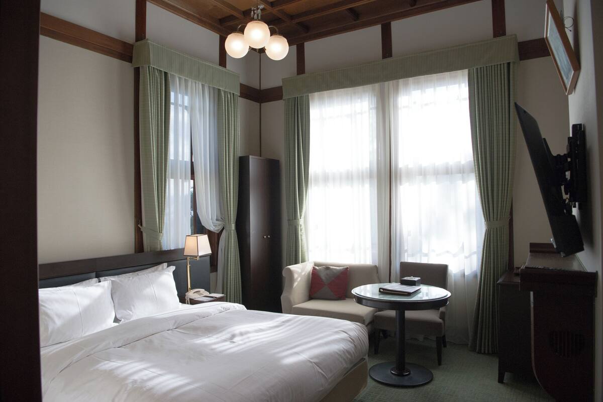 Standard Double Room, Non Smoking (Main Building) | Premium bedding, down duvets, desk, blackout curtains