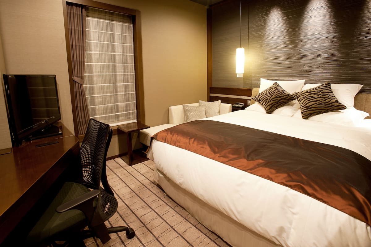 1 chambre, literie de qualité supérieure, couette en duvet d'oie