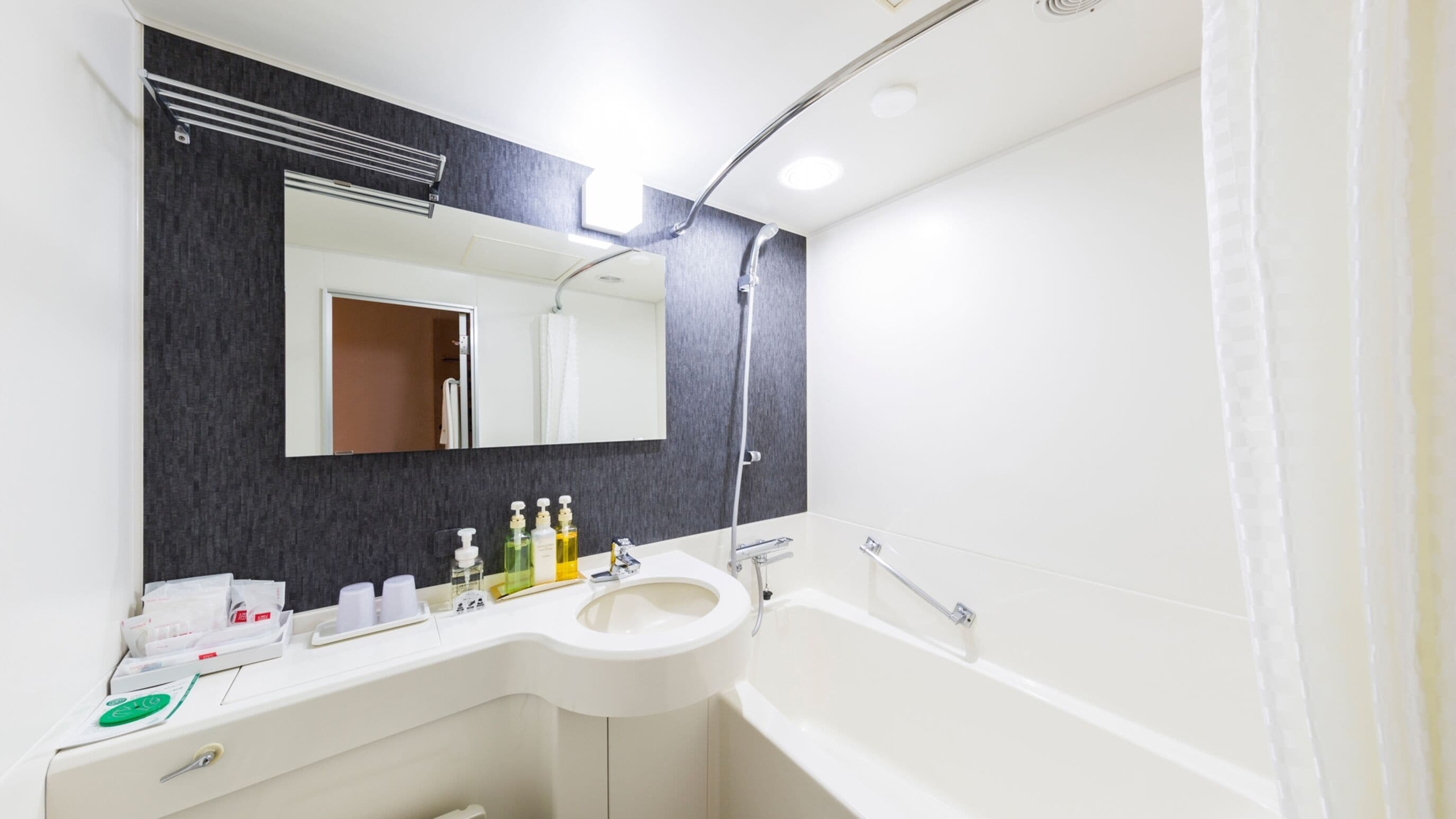 adjoining room, no smoking (2 double rooms) | bathroom | combined shower/bathtub, deep-soaking bathtub, eco-friendly toiletries