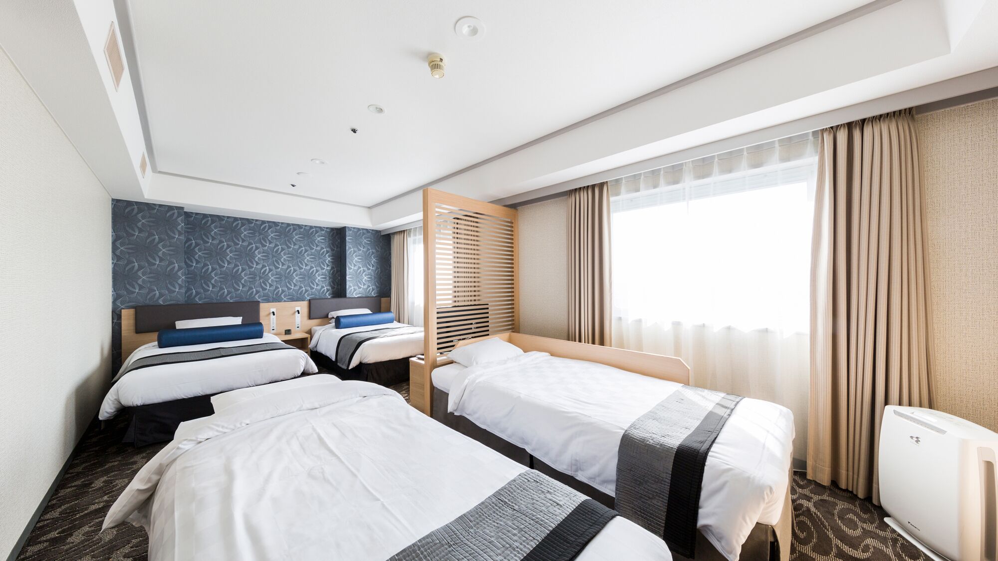 1 slaapkamer, luxe beddengoed, donsdekens, een kluis op de kamer