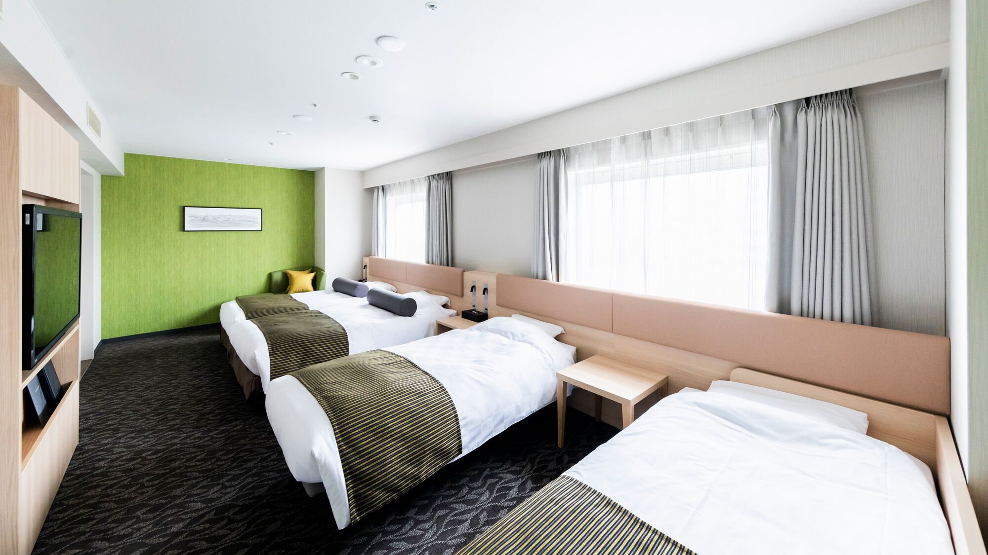 1 slaapkamer, luxe beddengoed, donsdekens, een kluis op de kamer