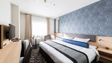 1 bedroom, premium bedding, down duvets, in-room safe