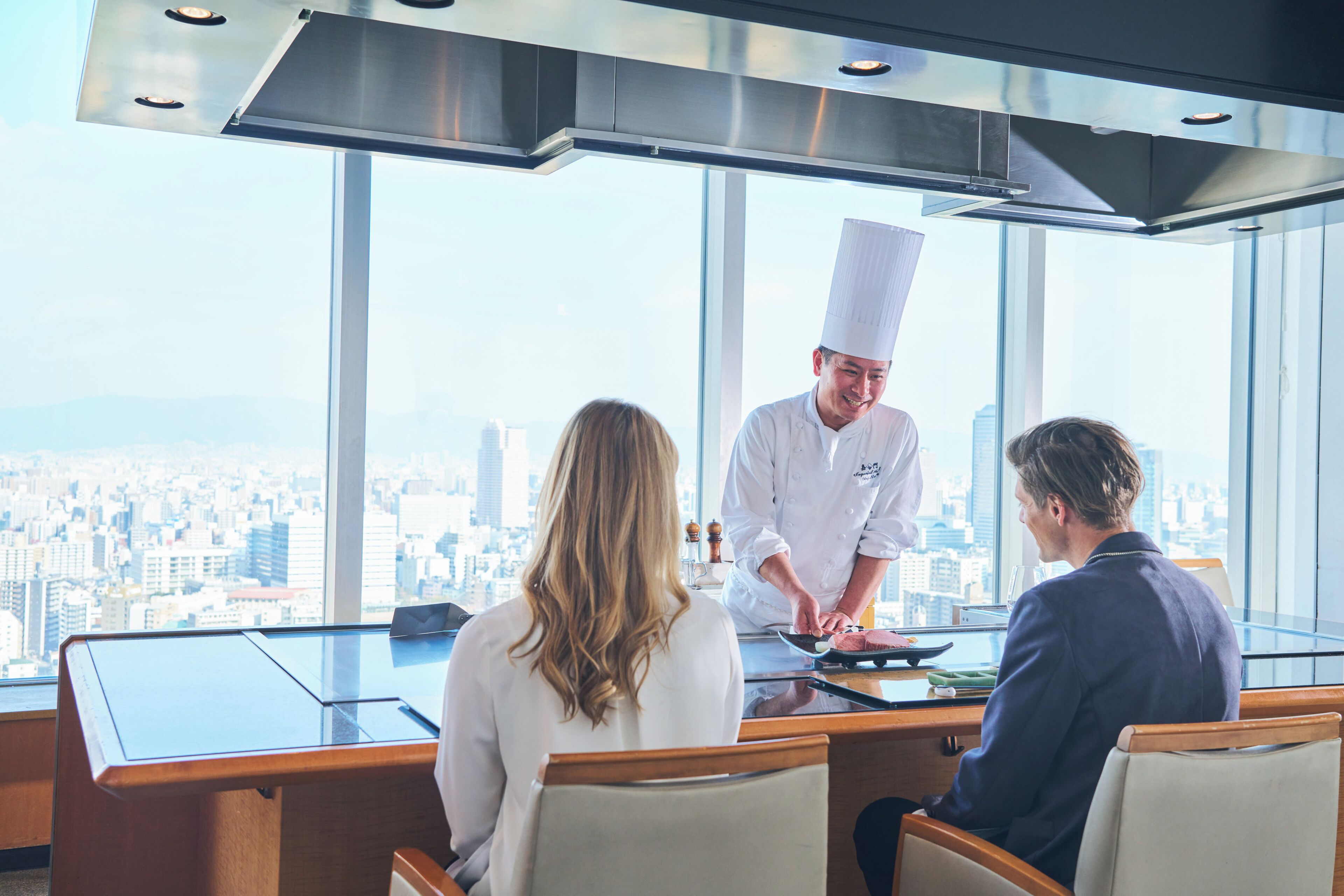 6 restaurants, breakfast, lunch, dinner served; French cuisine 