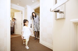 Down duvets, minibar, in-room safe, desk - Imperial Hotel Osaka (Osaka)