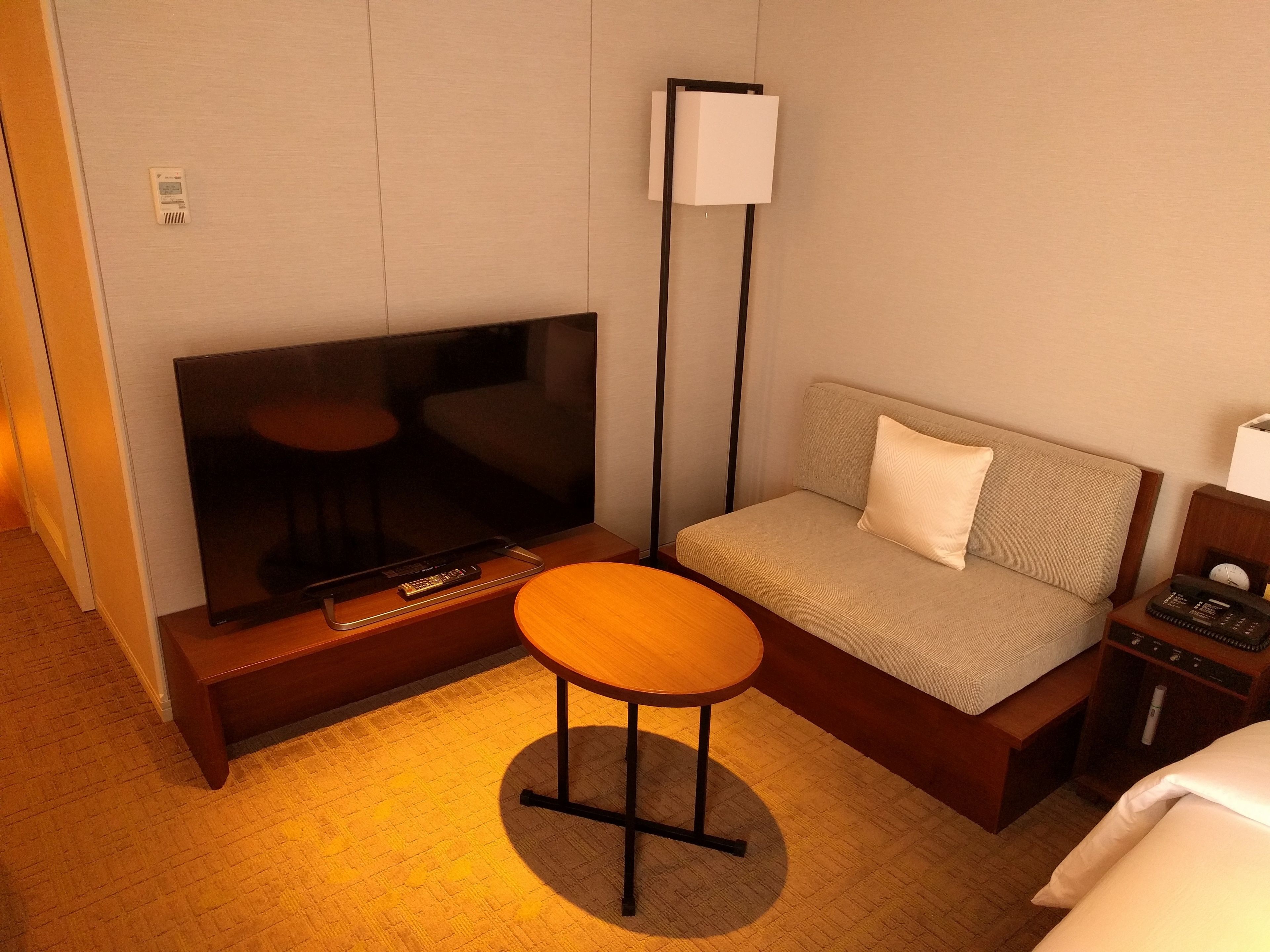 premier king room, non smoking | 1 bedroom, premium bedding, in-room safe, individually decorated