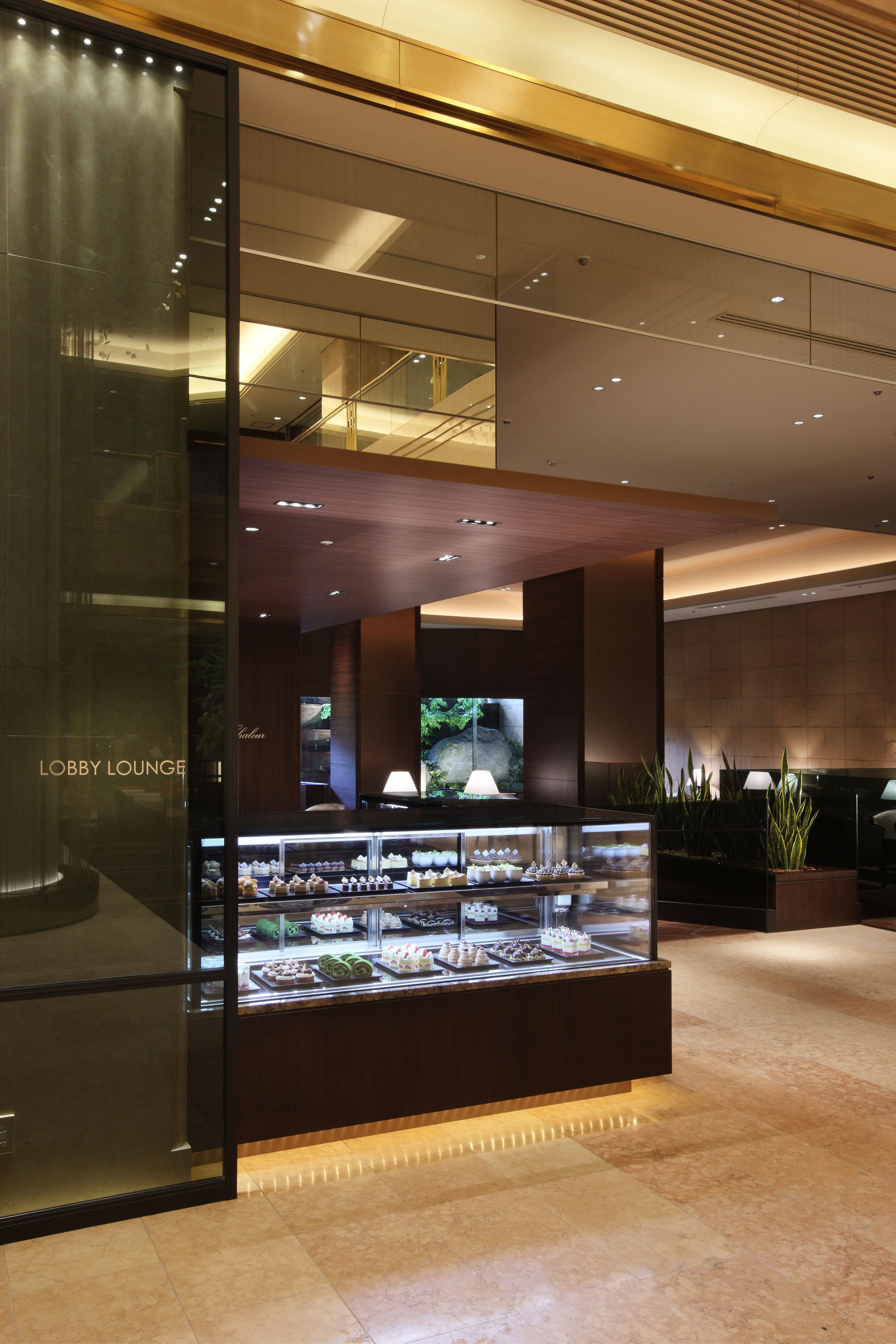 Lobby lounge