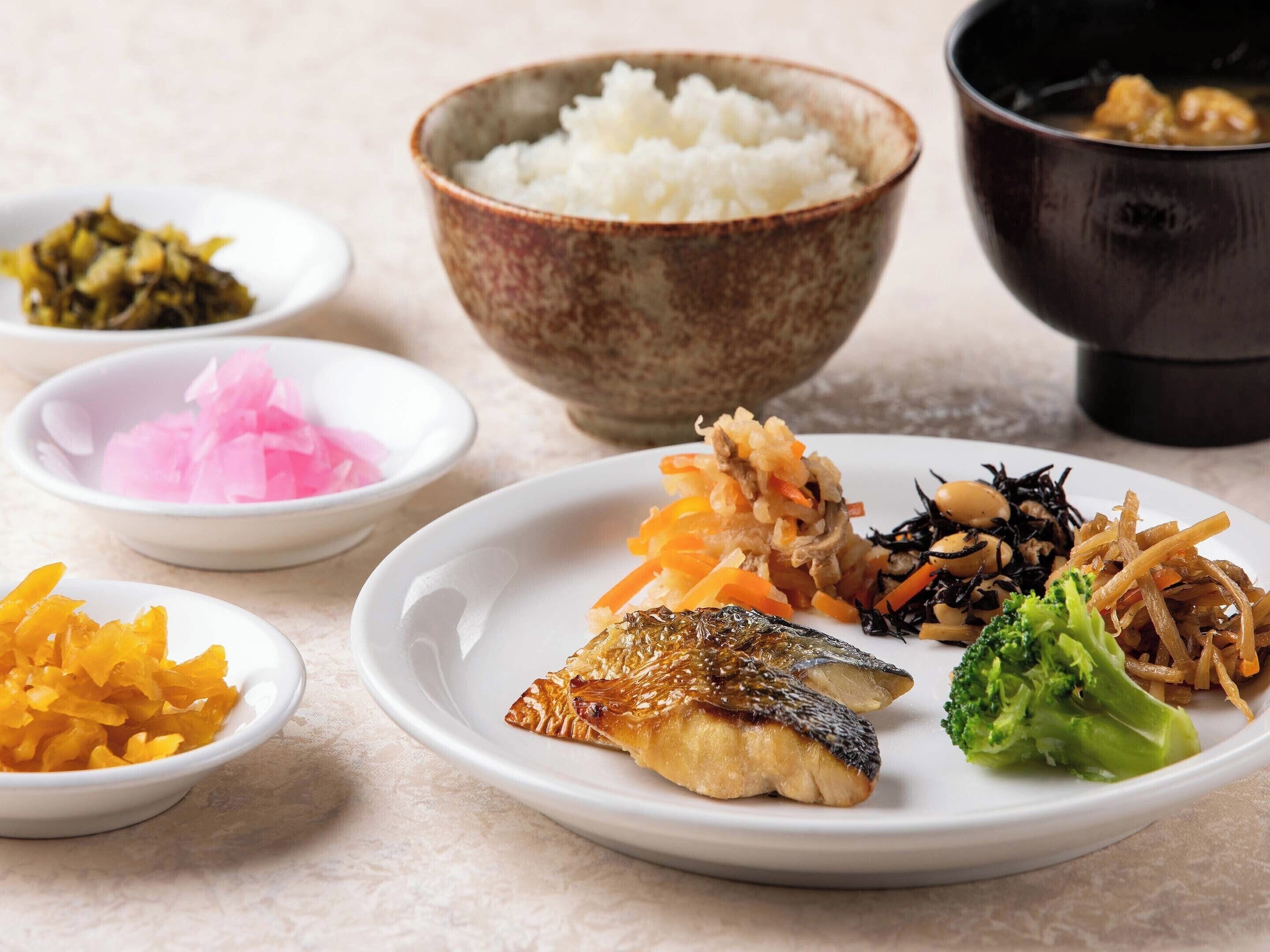 daily full breakfast (jpy 2200 per person)