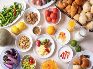A variety of breakfast foods including fruits, vegetables, eggs, and pastries. - Shinagawa Tobu Hotel (Tokyo)