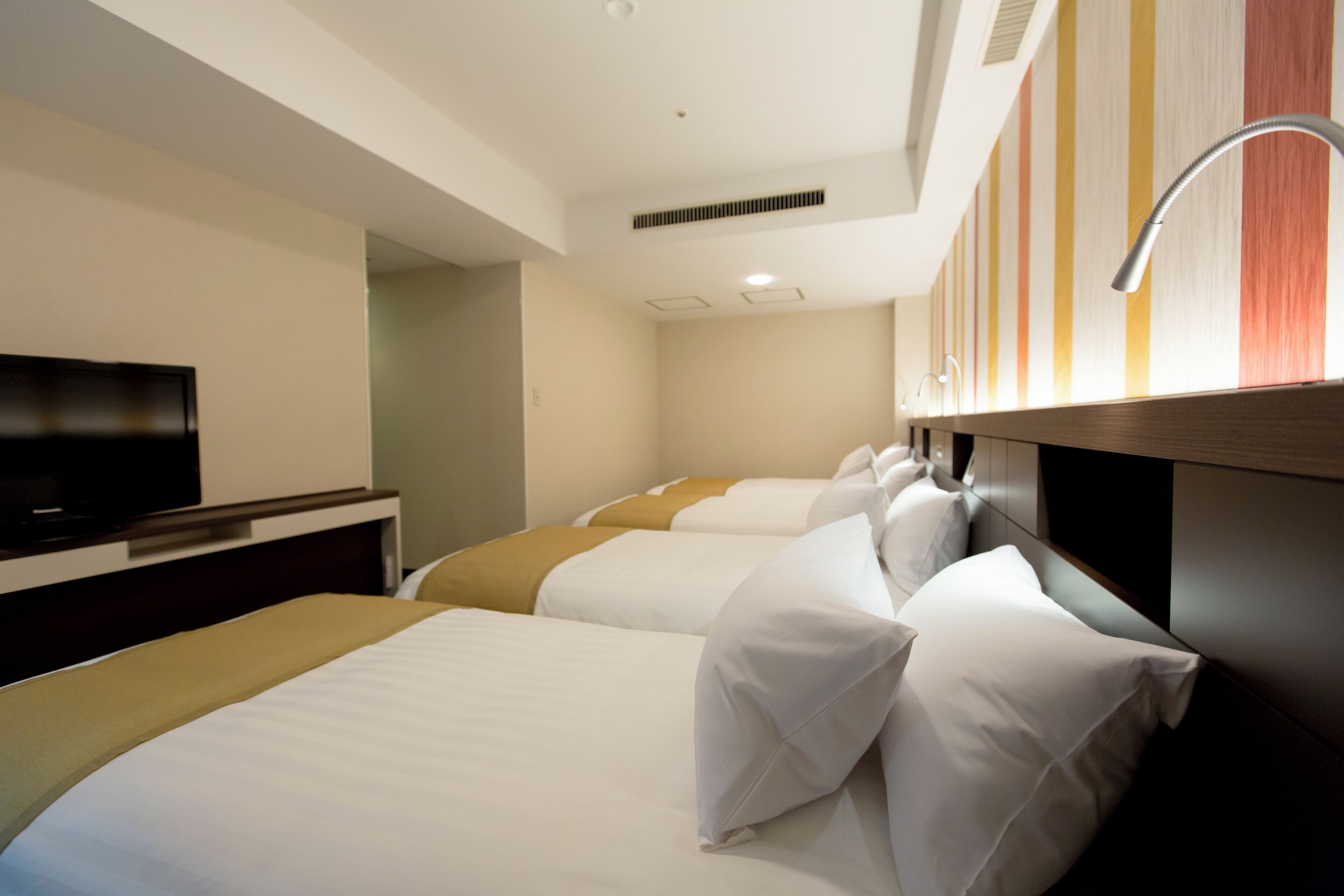 standard quadruple room, non smoking | 1 bedroom, desk, soundproofing, iron/ironing board