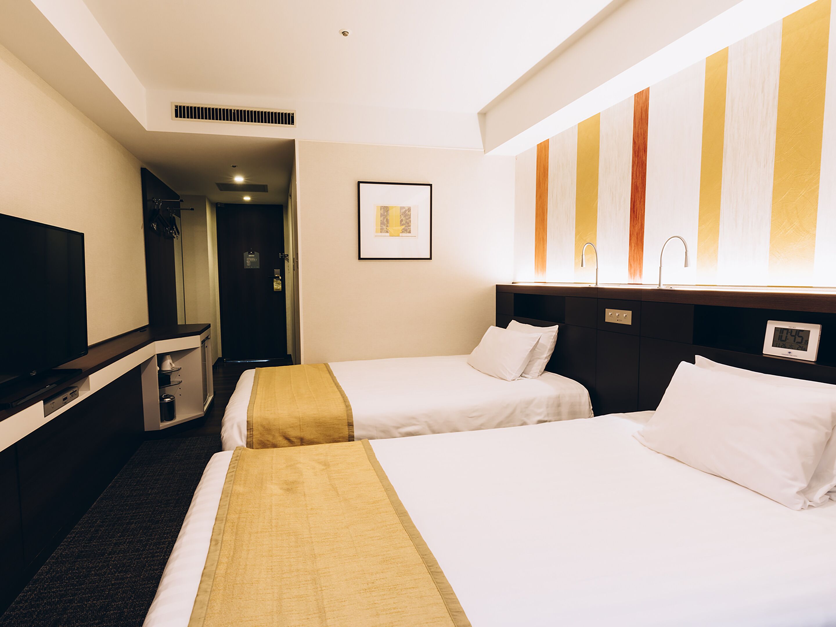 standard twin room, non smoking | 1 bedroom, desk, soundproofing, iron/ironing board