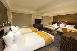 Superior Twin Room, Non Smoking | Desk, soundproofing, iron/ironing board, free WiFi