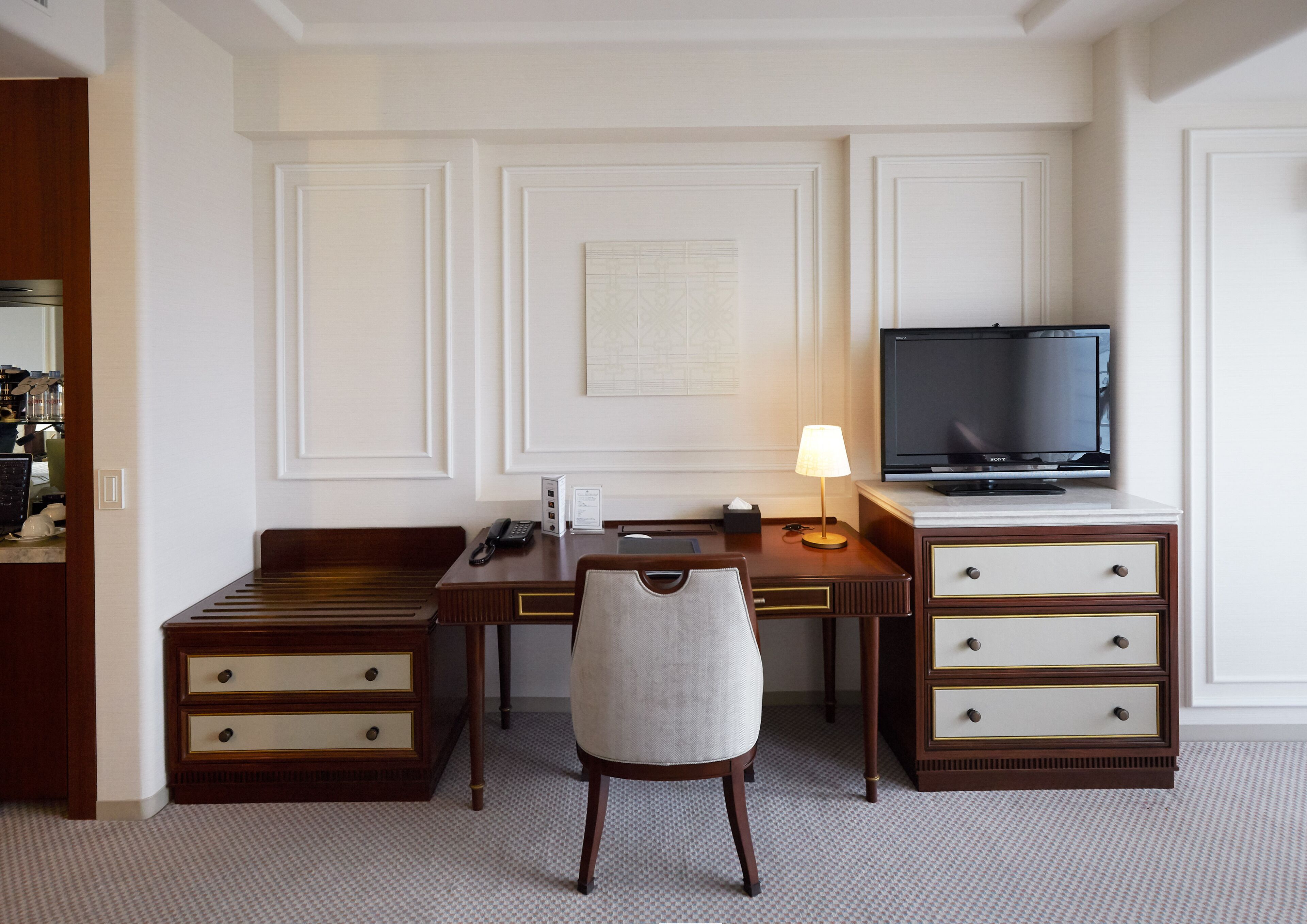 egyptian cotton sheets, premium bedding, down duvets, minibar