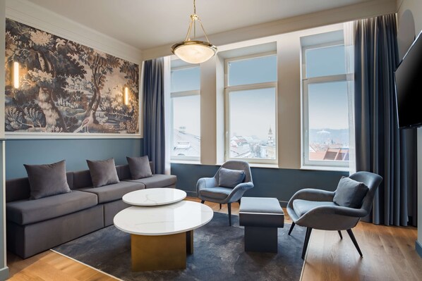 Suite | Hypo-allergenic bedding, in-room safe, desk, laptop workspace - Radisson Collection Astorija Hotel, Vilnius (Vilnius)