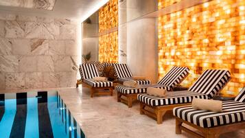 Couples treatment rooms, deep-tissue massages, Thai massages