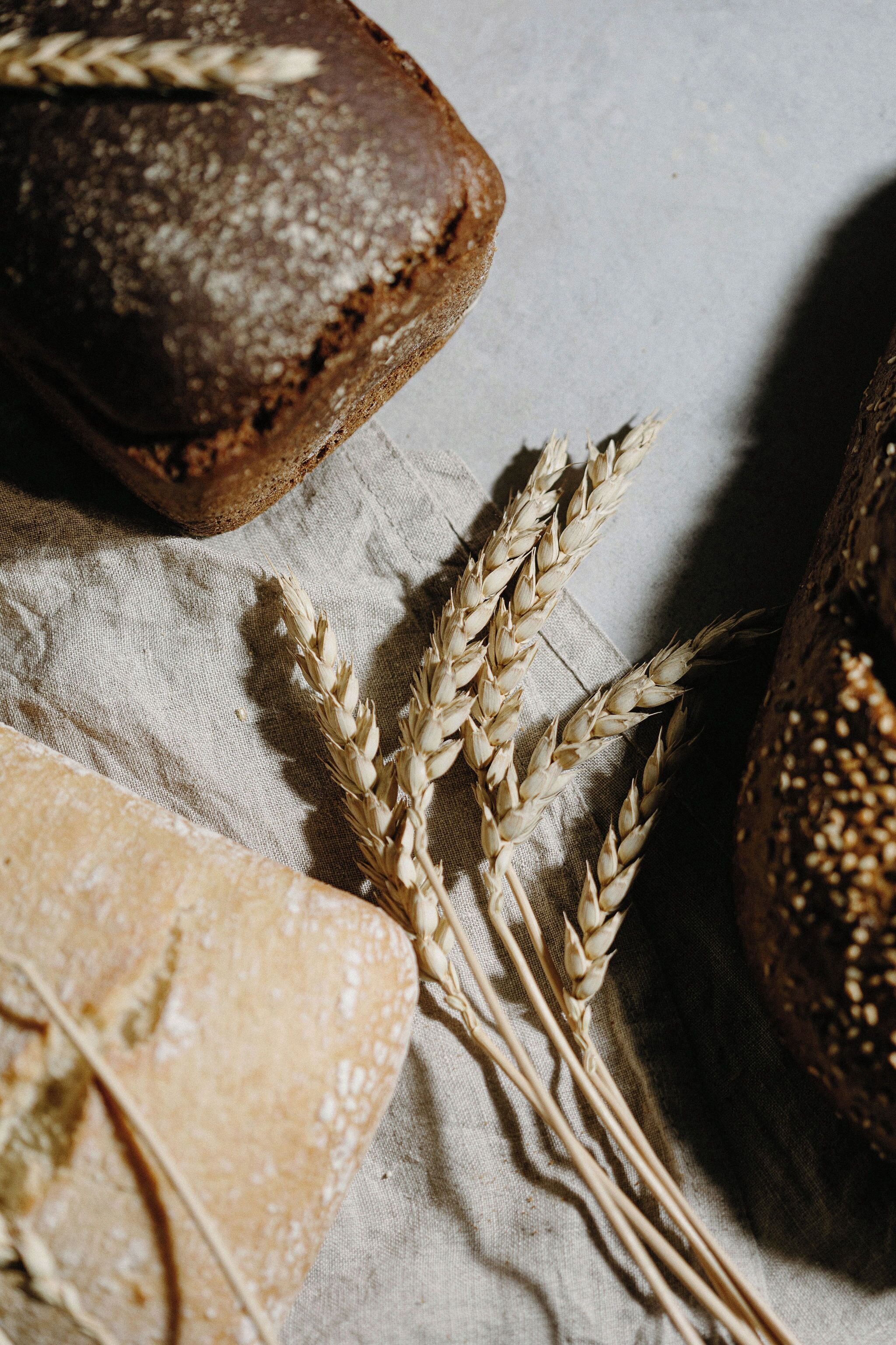 daily full breakfast (eur 17 per person)