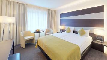 Chambre Confort Double ou avec lits jumeaux | 1 chambre, minibar, coffres-forts dans les chambres, bureau