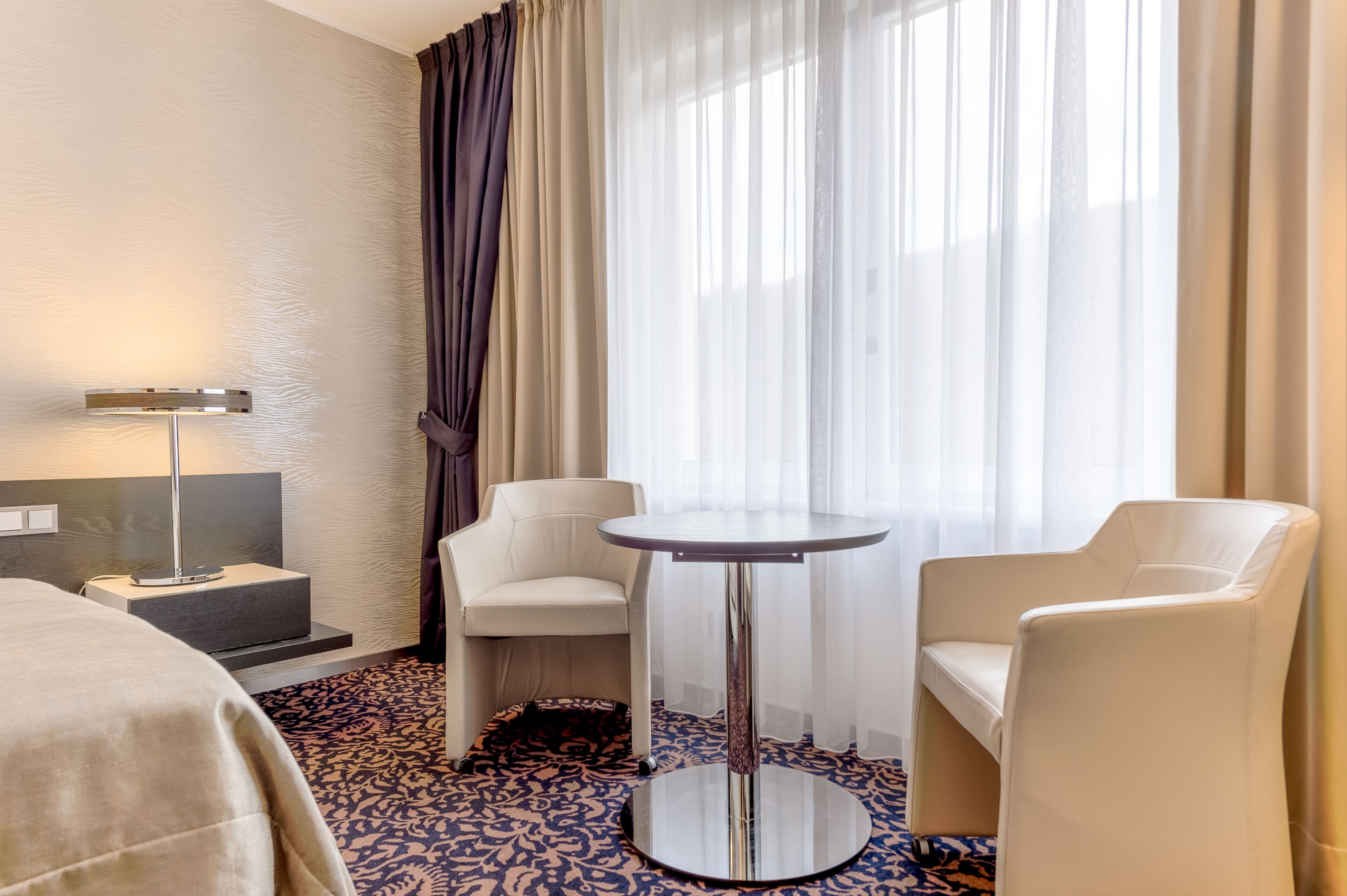 superior double or twin room | 1 bedroom, minibar, in-room safe, desk