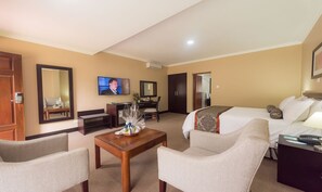 1 bedroom, minibar, in-room safe, desk