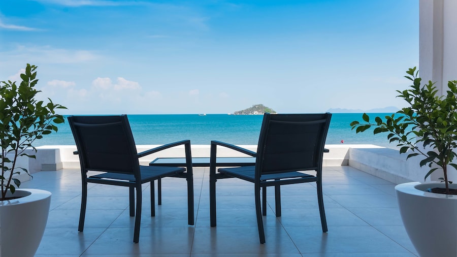 Sunbird Livingstonia Beach Hotel