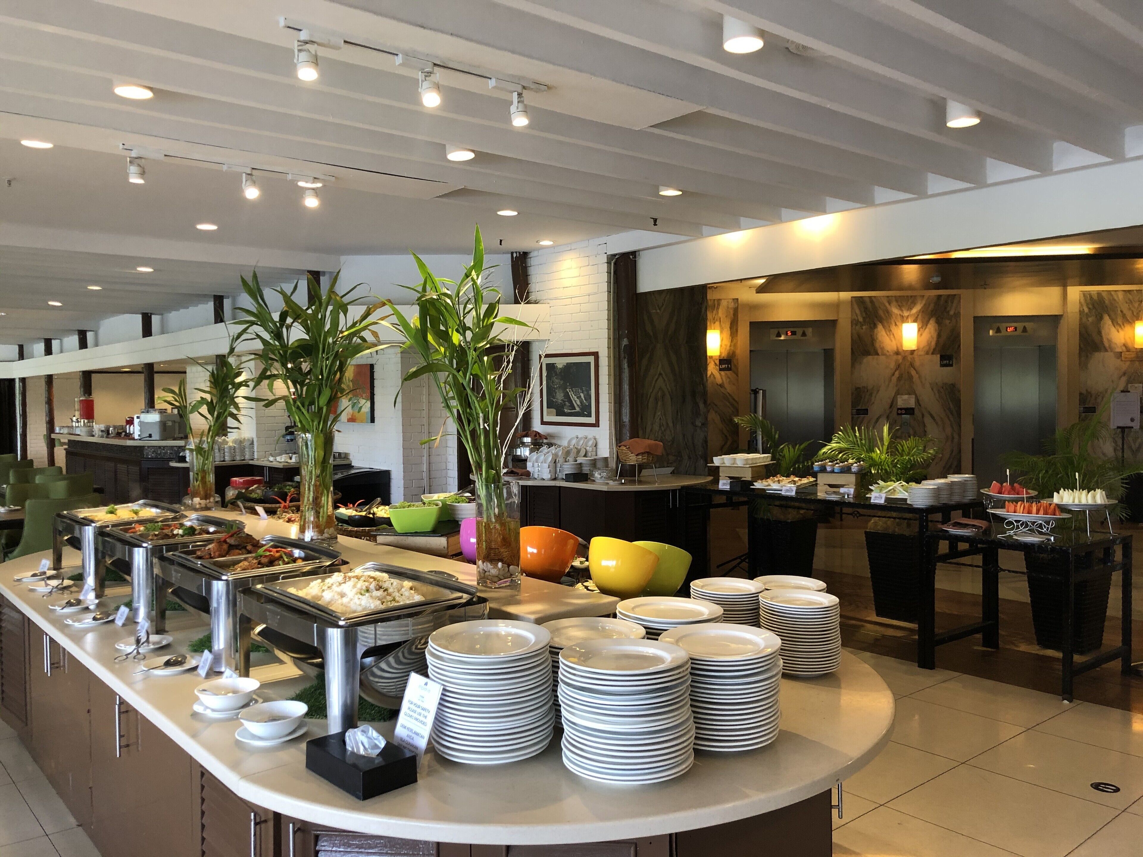 Daily buffet breakfast (MYR 41 per person)