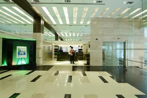 Lobby - Pacific Regency Hotel Suites (Kuala Lumpur)