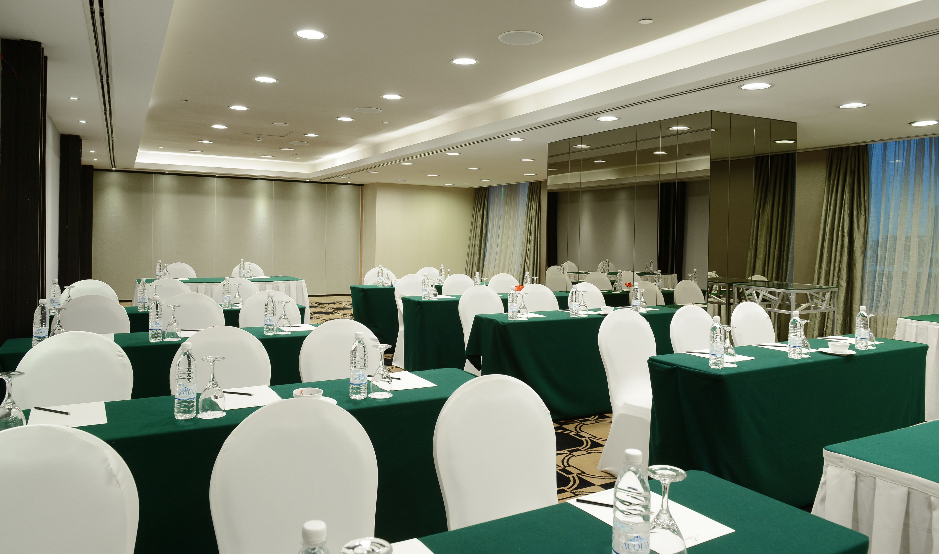 Foto - Pacific Regency Hotel Suites