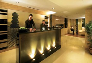 Lobby - Pacific Regency Hotel Suites (Kuala Lumpur)