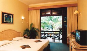 In-room safe, WiFi