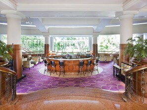 2 bars/lounges, poolside bar