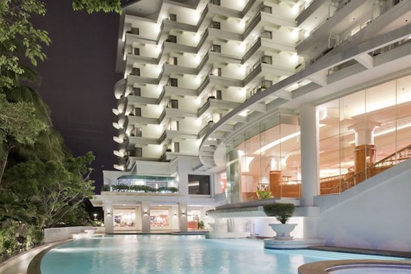 Outdoor pool, open 7:00 AM to 7:00 PM, pool umbrellas, sun loungers