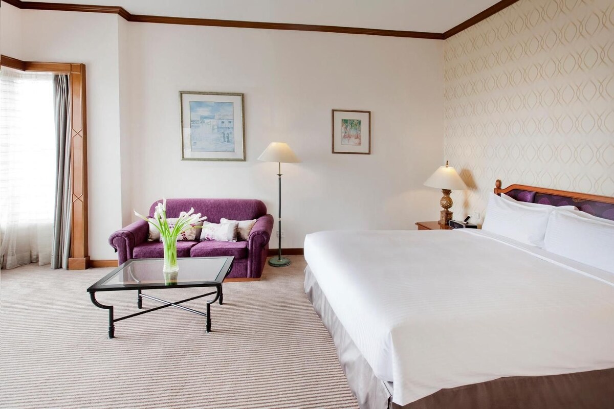 Premium bedding, down comforters, pillowtop beds, minibar