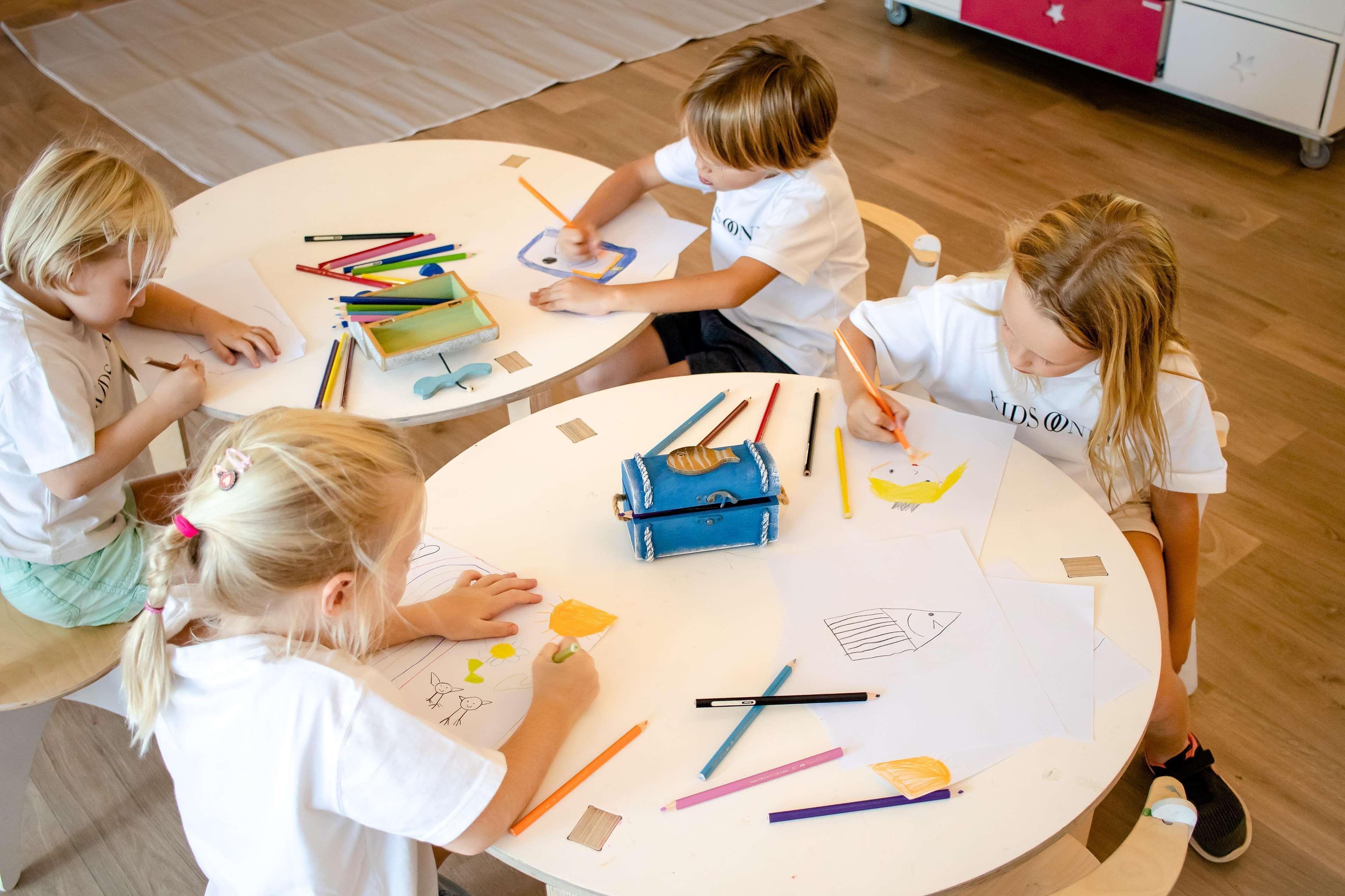 children’s play area – indoor