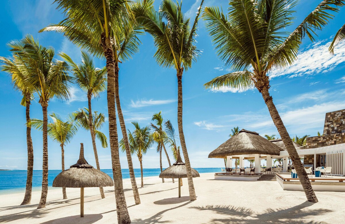 One and Only Le Saint Geran white sand beach Mauritius