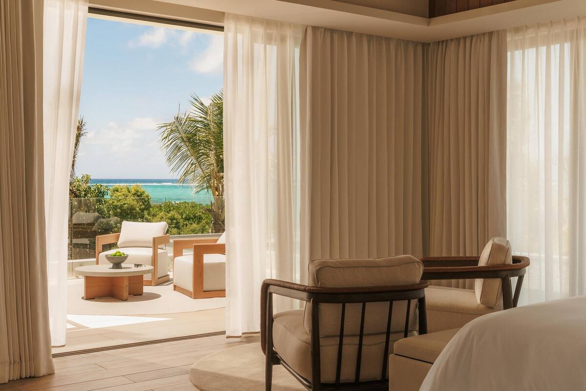 Six-Bedroom Ocean Front Private Pool Villa | Vista desde la habitación