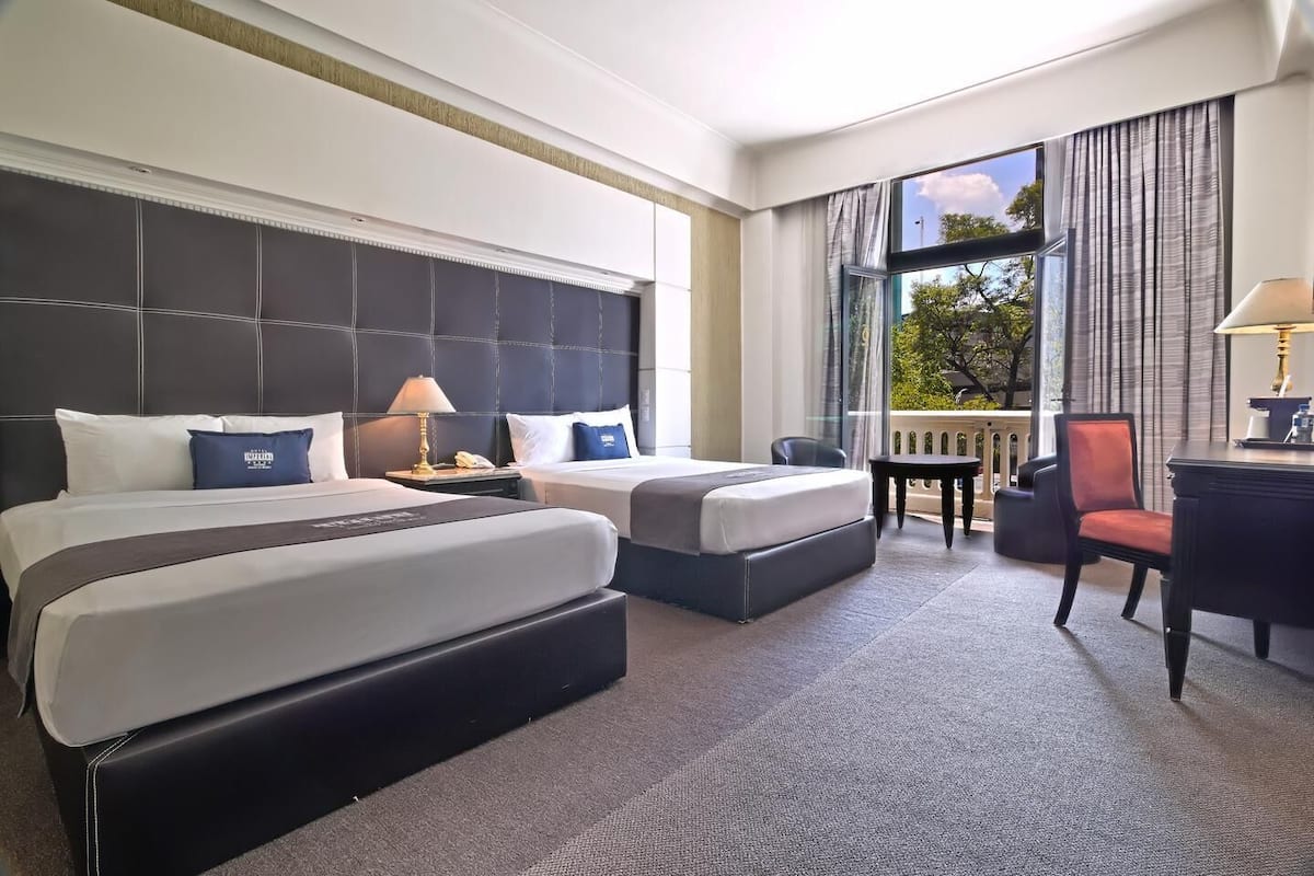 1 bedroom, premium bedding, pillow-top beds, in-room safe
