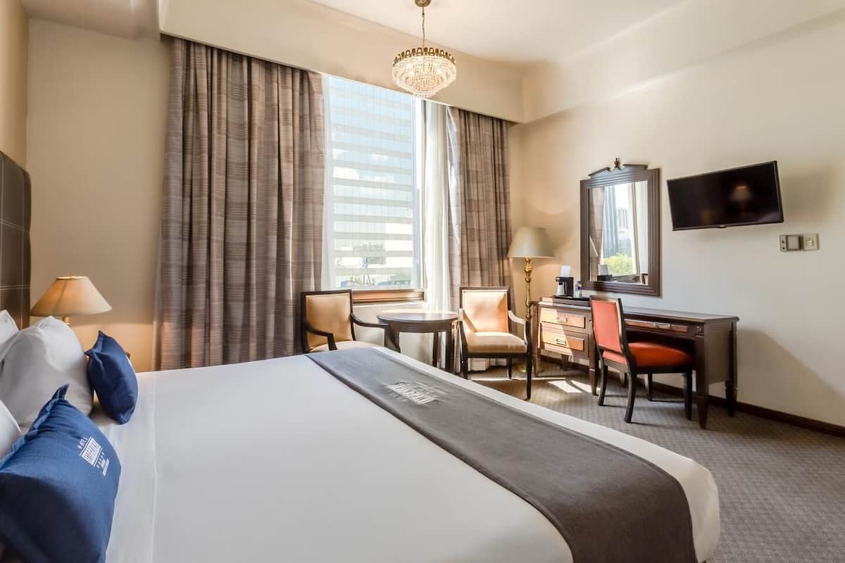 1 bedroom, premium bedding, pillow-top beds, in-room safe