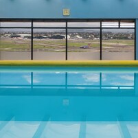 室内游泳池