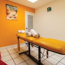 Steam room, massage/treatment rooms, massages