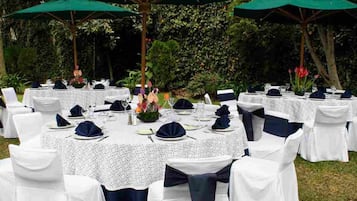 Espace banquet en plein air