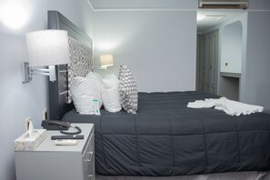 Superior Room, 1 King Bed | Premium bedding, iron/ironing board, free WiFi, bed sheets - NK Hotel Nekié Tepic (Tepic)