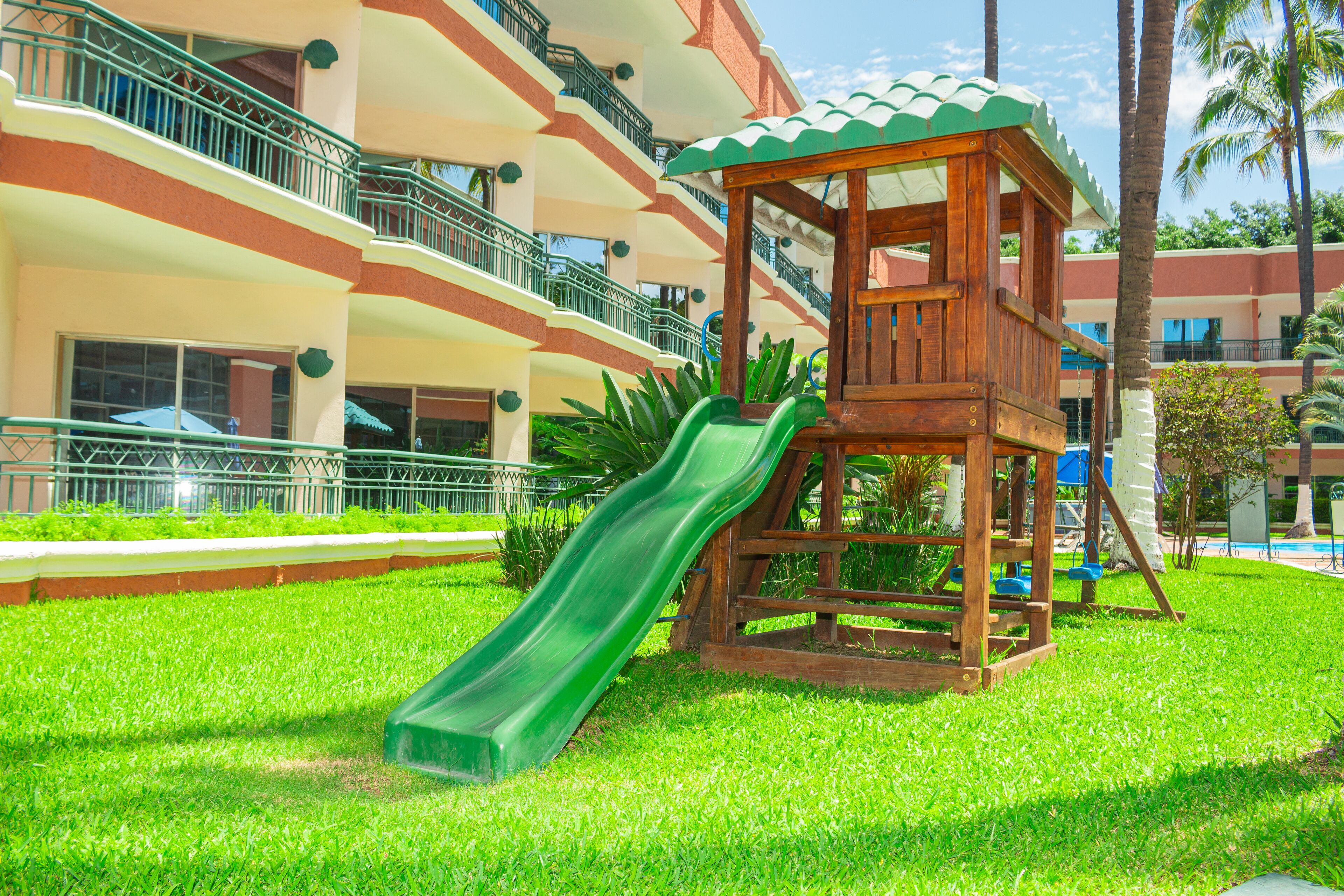 Área de juegos infantiles al aire libre