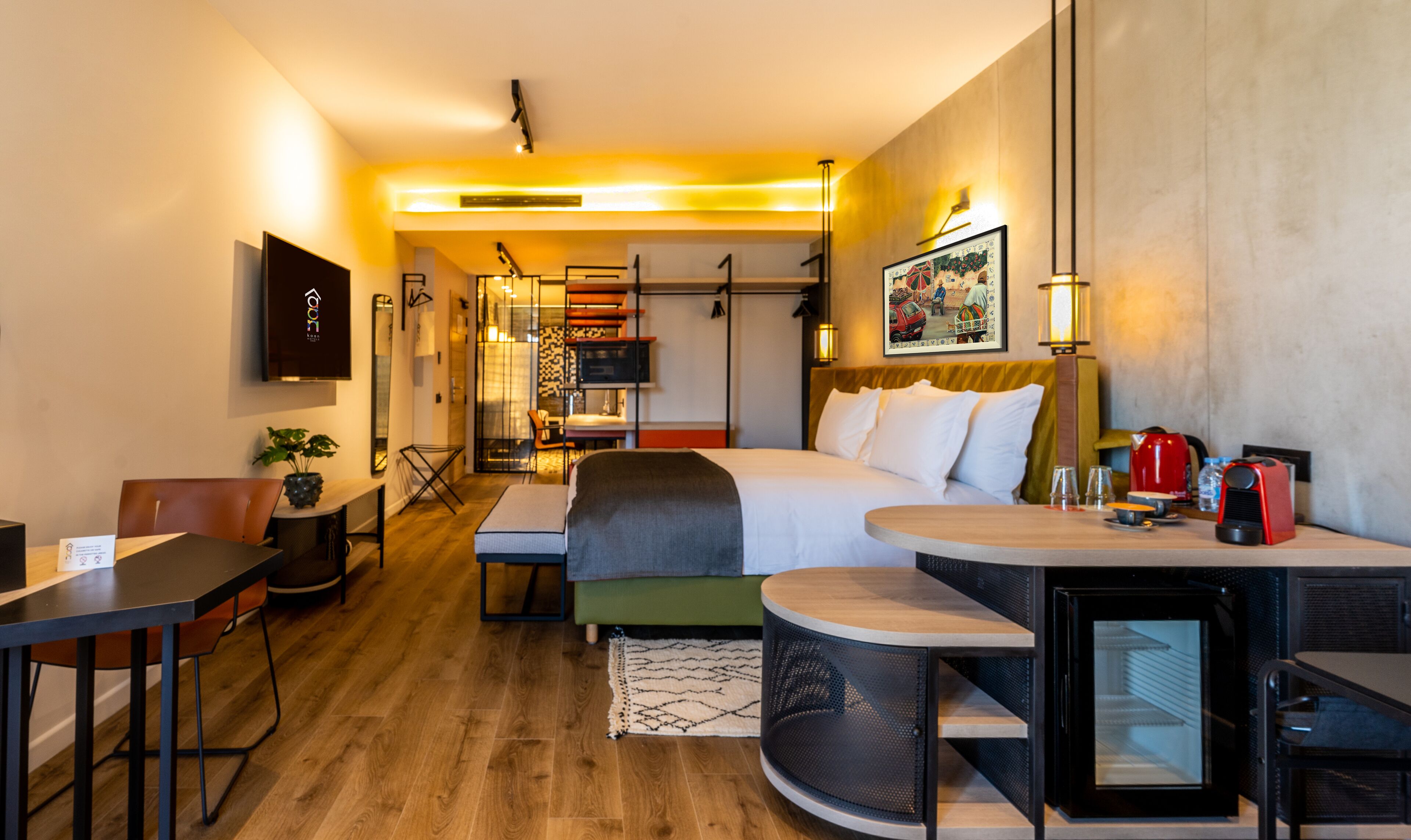 Suite (Ambassadeur) | Minibar, safe på rommet, blendingsgardiner og lydisolert