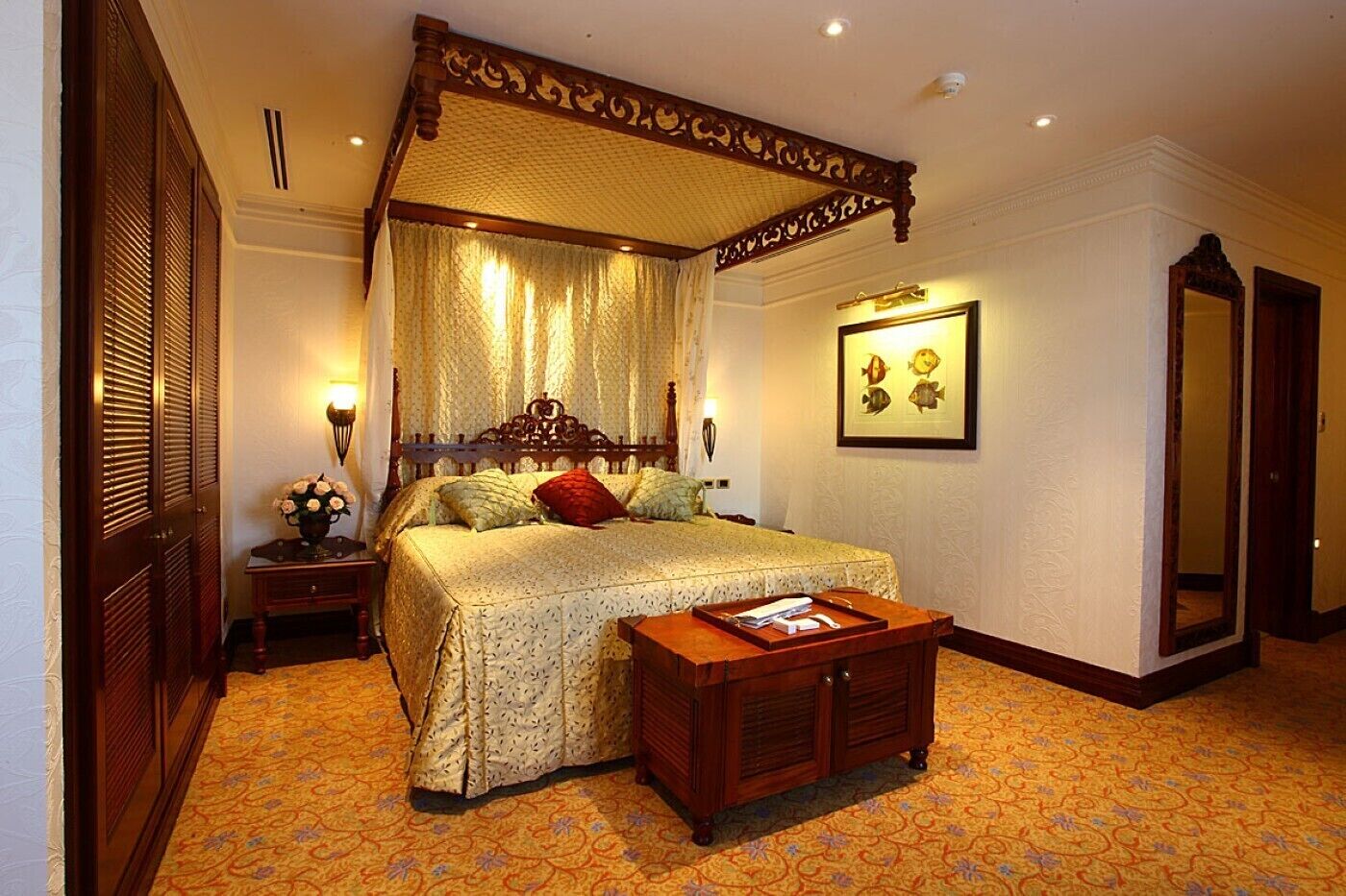 Minibar, in-room safe, desk, blackout curtains