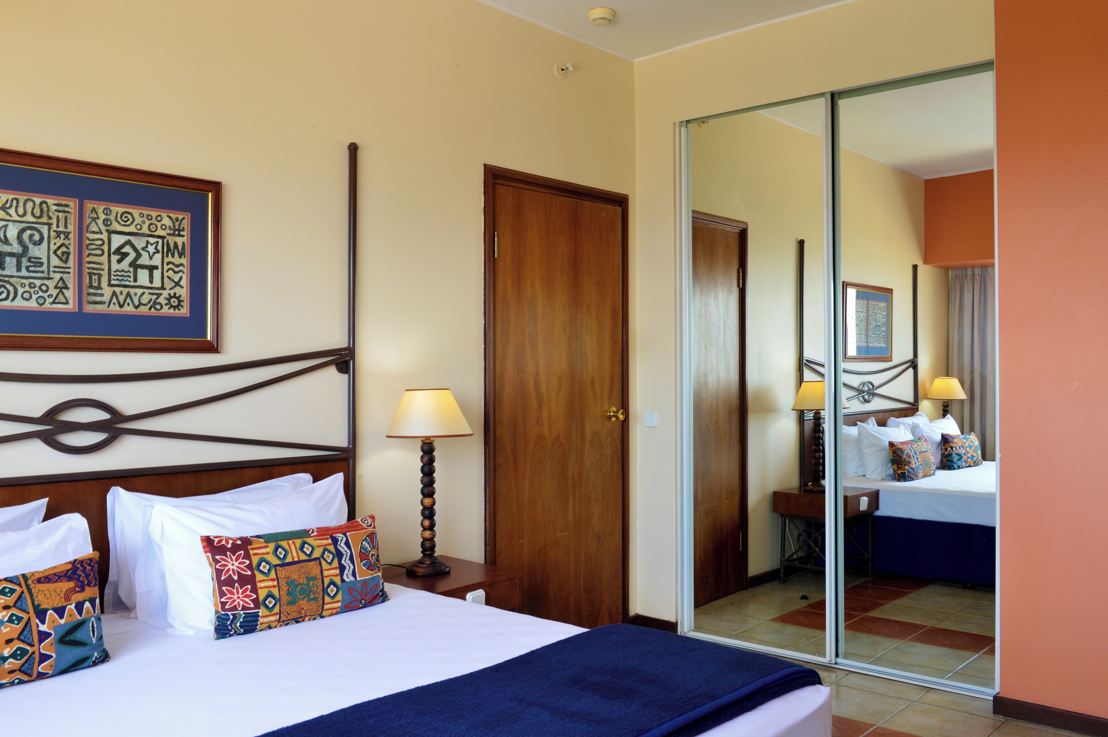 1 bedroom, in-room safe, desk, laptop workspace