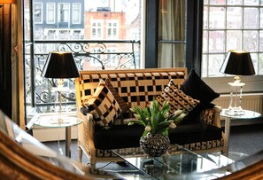 Grand Suite, Canal View | Living area | 85-cm flat-screen TV with satellite channels, TV