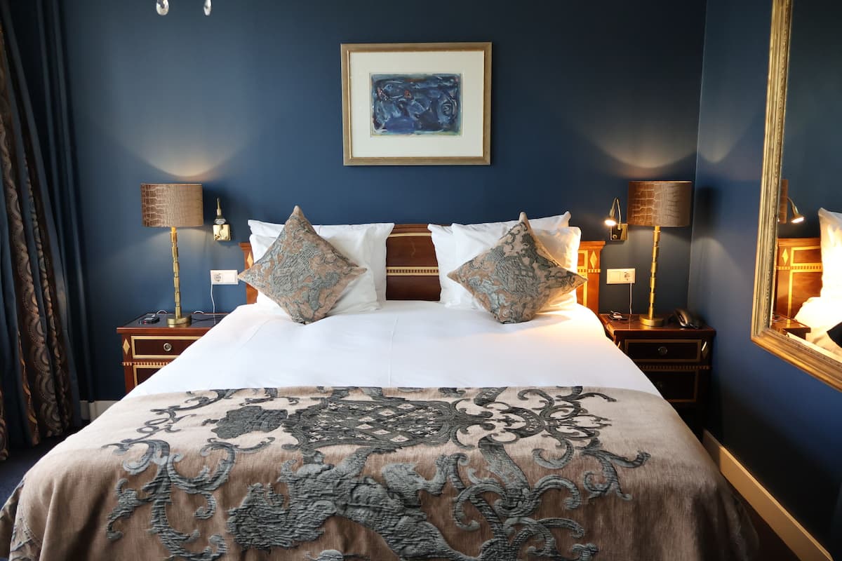 1 bedroom, premium bedding, Select Comfort beds, minibar