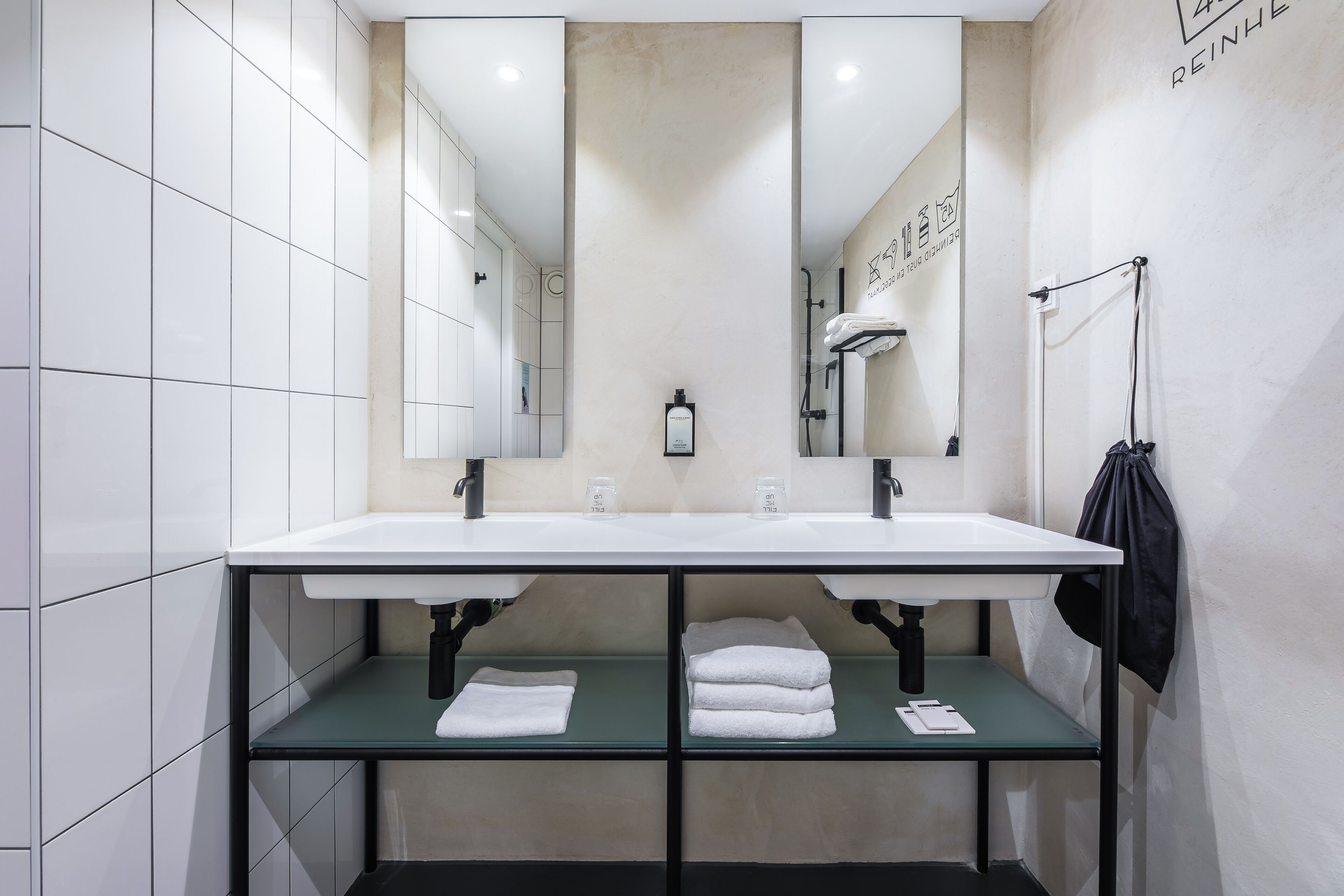 triple room | bathroom | rainfall showerhead, free toiletries, hair dryer, slippers