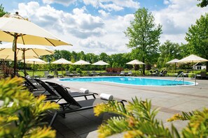 Indoor pool, seasonal outdoor pool, pool umbrellas, sun loungers