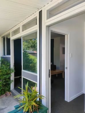 Family Room | Terrace/patio - The Avenue Hotel (Whanganui)